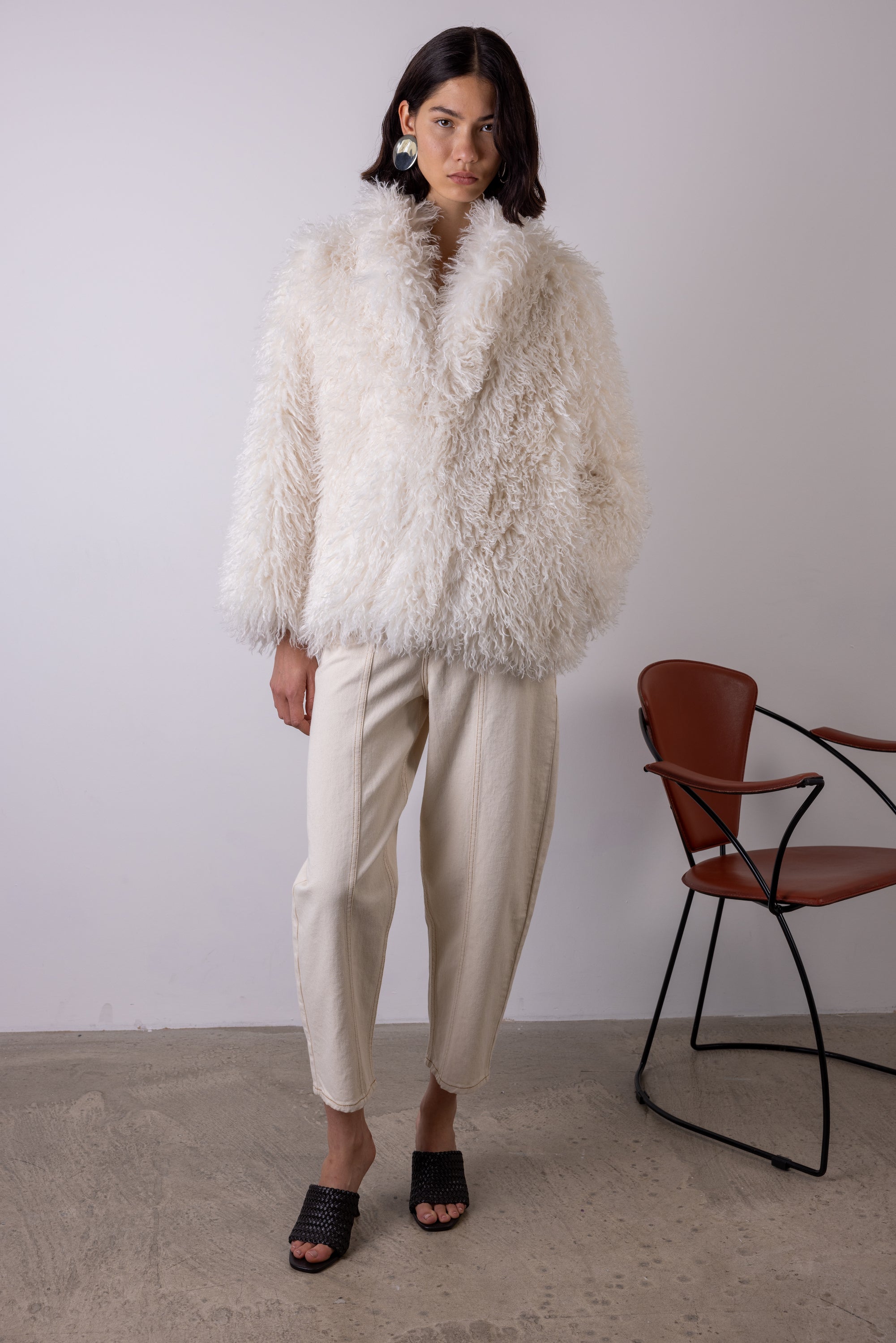 Women's Shaggy Fur Jacket in Cream – vivere-london